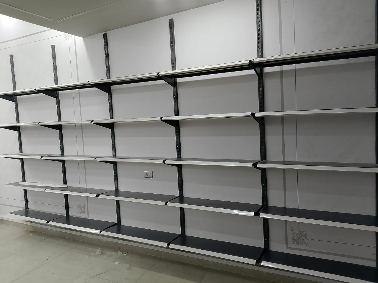 MB Group - تجهيز  سوبر ماركت