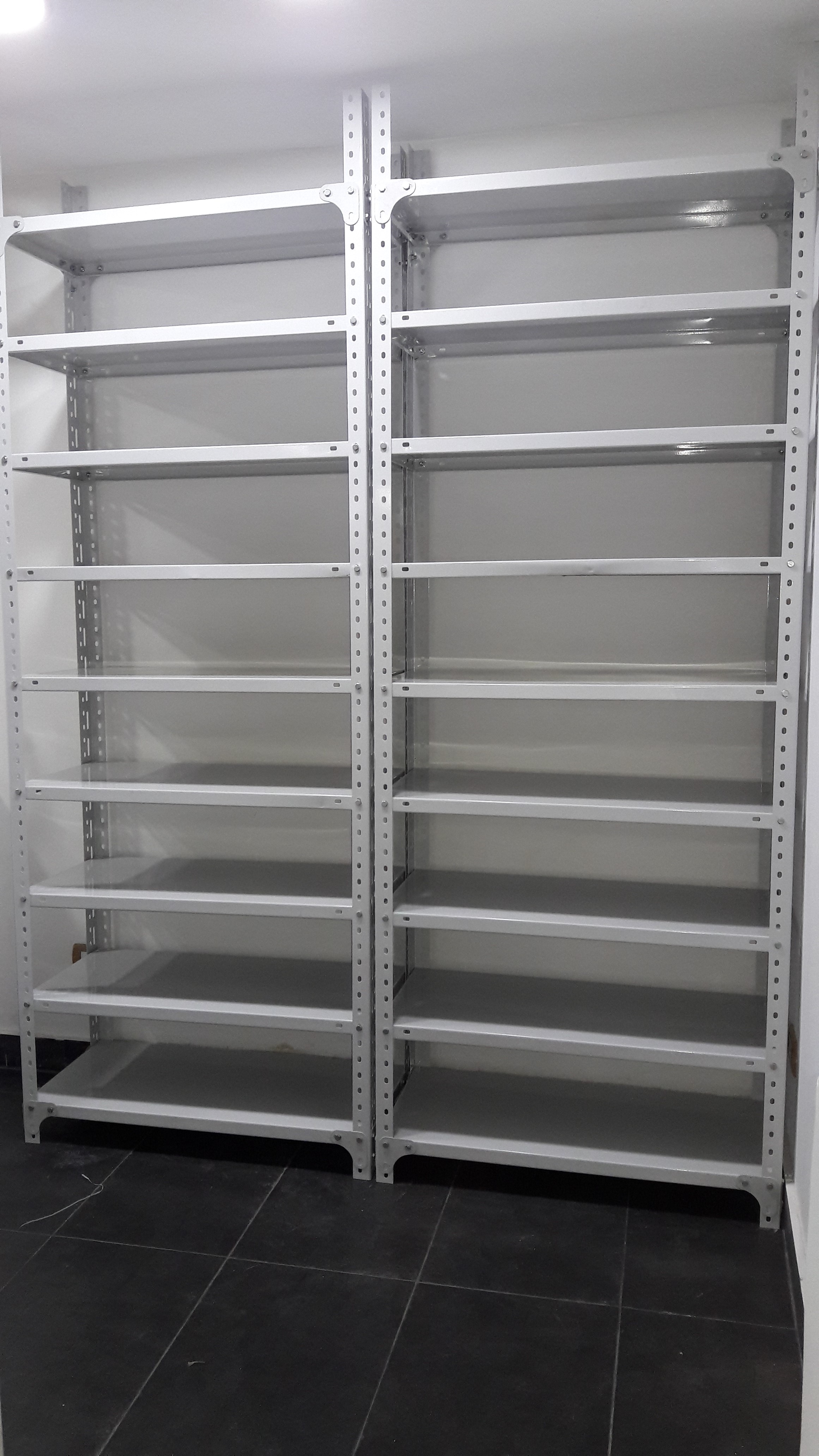 MB Group - تجهيز مخازن