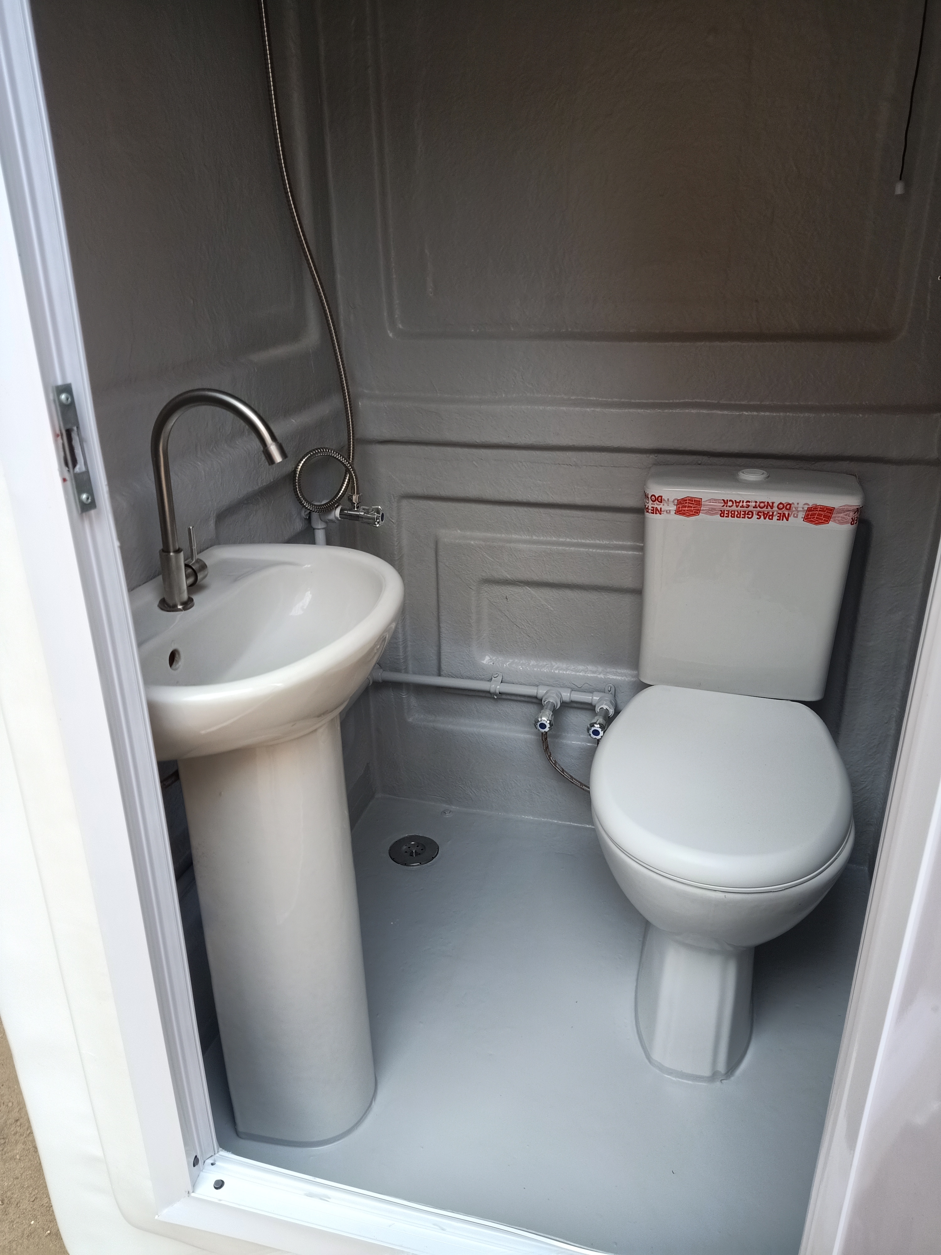 مصنع حمامات جاهزه - النور للفيبر جلاس